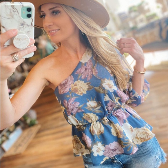 Free To Go One Shoulder Blouse-Blue - Picture 2 of 6